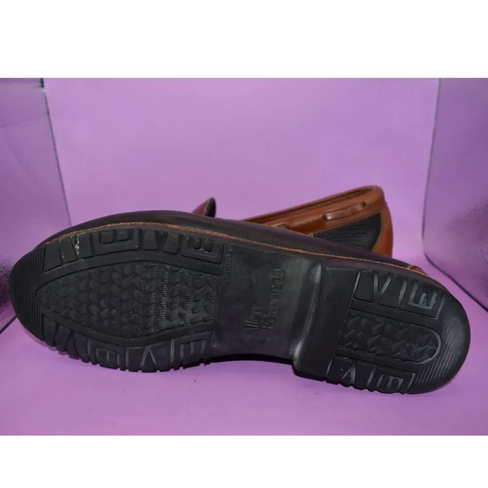 Allen Edmonds Nashua Two Toned Tasseled Leather Loafer - 10 D - Picture 5 of 5